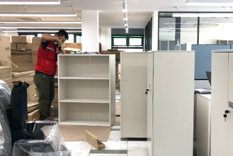 lắp đặt bàn ghế văn phòng